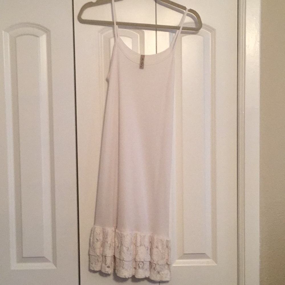 Lace ruffle dress extender